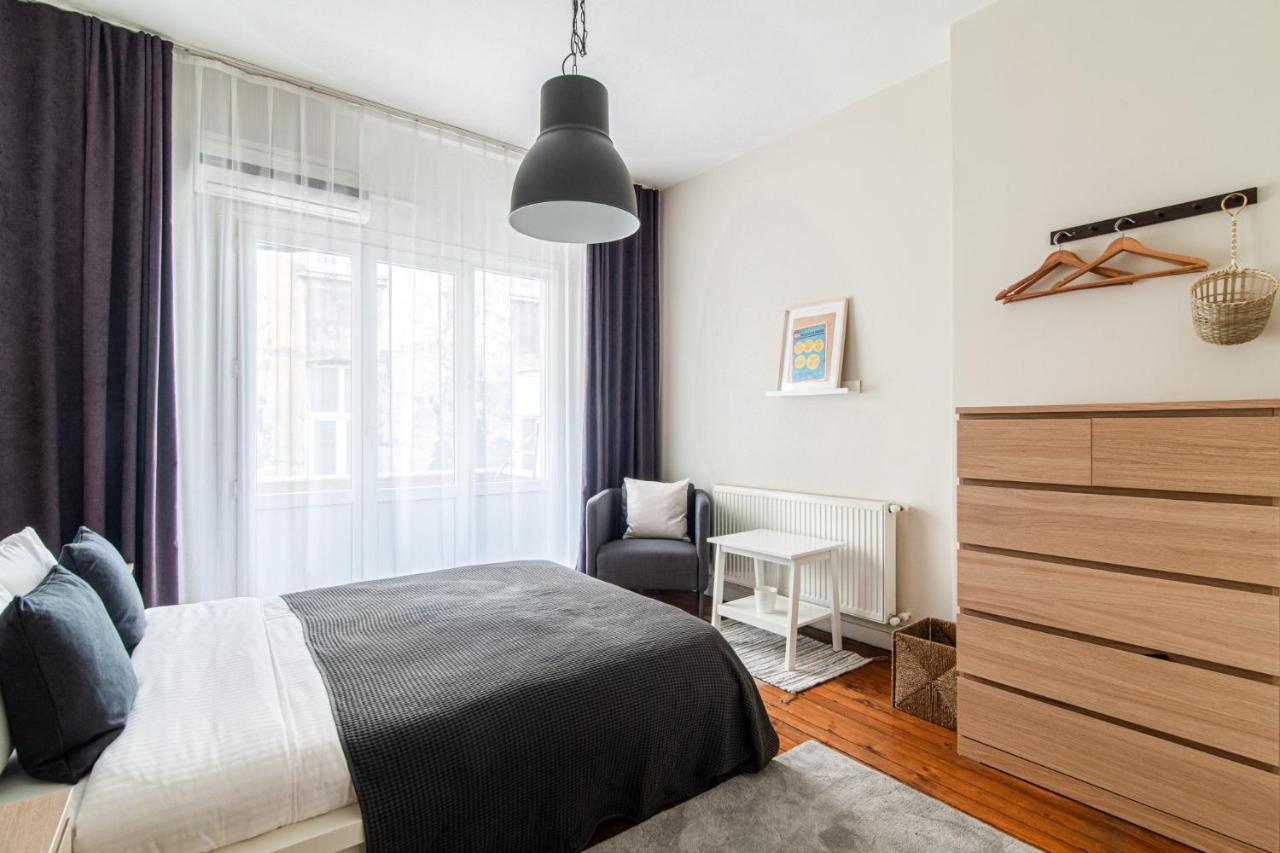 Sleek Flat Within Walking Distance To Pera Museum Apartment Istanbul Bagian luar foto